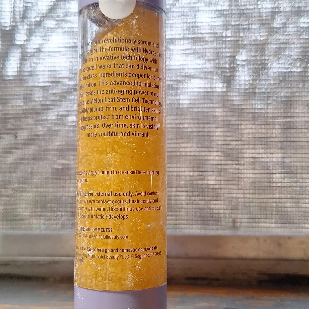 Meaningful Beauty Skincare Collection - Cream and Purple by Cindy Crawford - Picture 6 of 11